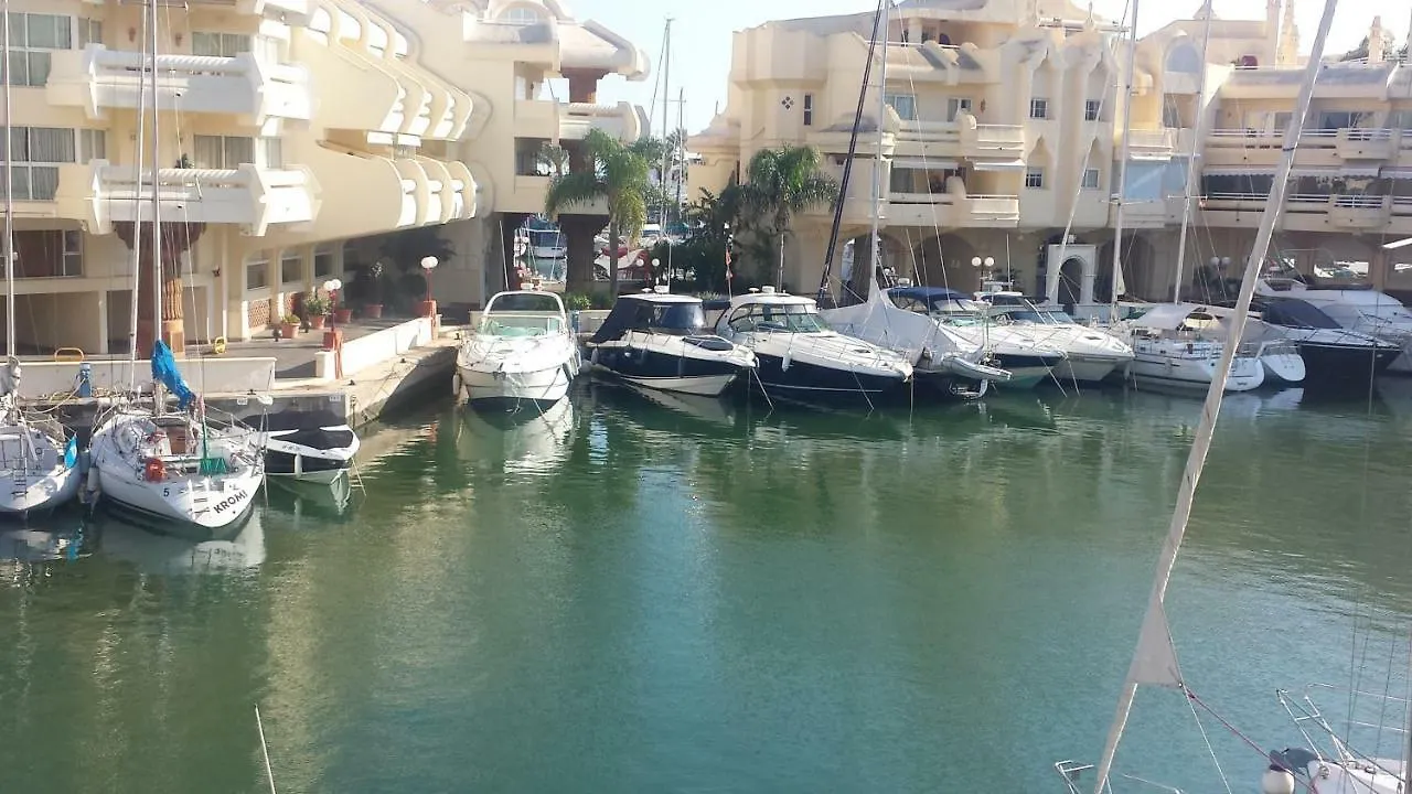 Torremolinos Carihuela 1ª Linea Playa Apartment Spain